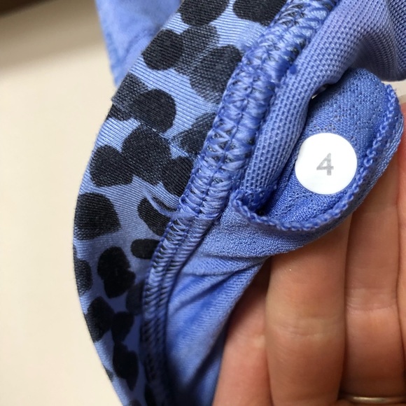 Lululemon Tank with Built-In Bra - Picture 5 of 6